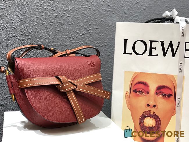 Loewe Small Gate Crossbody Bag In Red 26167 Size 25x18x10cm - 1