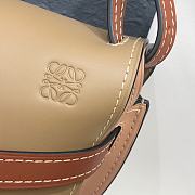 Loewe Small Gate Crossbody Bag In Light Brown 26167 Size 25x18x10cm - 2