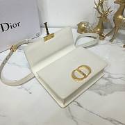 Dior 30 Montaigne Chain Bag In White M9208 Size 24×17×8cm - 4