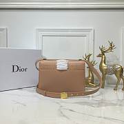 Dior 30 Montaigne Chain Bag In Beige M9208 Size 24×17×8cm - 3