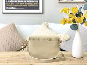 Dior Bobby Bag In White M9320 Size 22x17x6cm - 6
