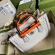 Gucci Diana Mini Borsa Shopping With White Crocodile Leather 660195 Size 20cm - 6