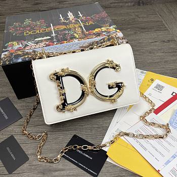 Dolce & Gabbana DG Girls Logo-Embellished In White Leather Shoulder Bag BI141 Size 21x5x13.5cm