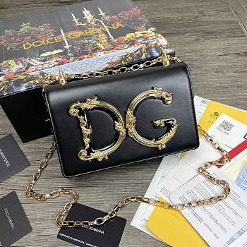 Dolce & Gabbana DG Girls Logo-Embellished In Black Leather Shoulder Bag BI141 Size 21x5x13.5cm