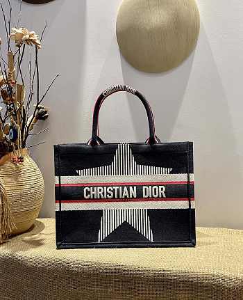 Dioralps Dior Book Tote Black Three-Tone Embroidery M1286 Size 41.5x35x18 cm 