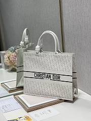 Dior Book Tote Bayadere In White Size 41x32cm - 6
