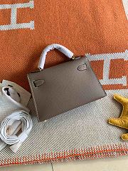 Hermes Mini Kelly In Grey Epsom Leather 19 cm - 4