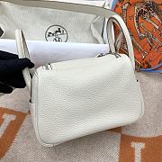 Hermes Mini Lindy White Calfskin H082607 19cm - 2