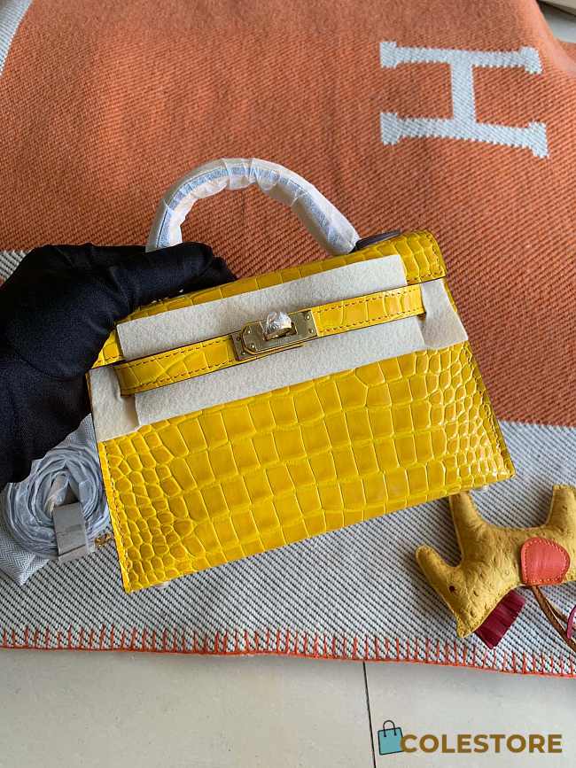 Hermes Mini Kelly In Yellow Crocodile Leather 19 cm - 1