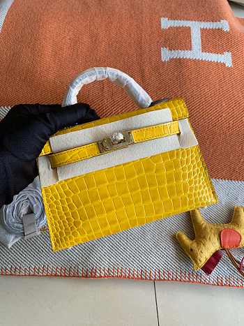 Hermes Mini Kelly In Yellow Crocodile Leather 19 cm