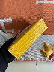 Hermes Mini Kelly In Yellow Crocodile Leather 19 cm - 4