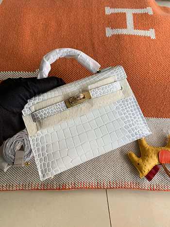 Hermes Mini Kelly In White Crocodile Leather 19 cm