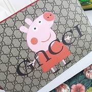 Gucci GG Peppa Neo Vintage Pouch In Red 473956 Size 30.5x21x1.5cm - 6