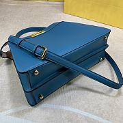 Fedi Peekaboo ISEEU East-West In Blue 8BN32 Size 33x25x12cm - 2
