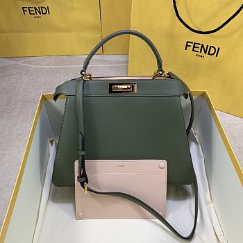 Fedi Peekaboo ISEEU East-West In Green 8BN32 Size 33x25x12cm