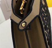 Fendi Peekaboo ISEEU FF Logo 7VA52 Size 33cm - 4