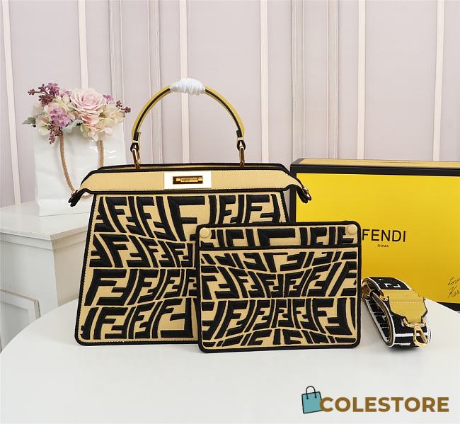 Fendi Peekaboo ISEEU Collaborate With Sarah In Yellow 7VA52 Size 33cm - 1