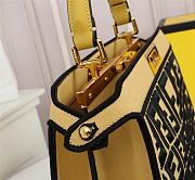 Fendi Peekaboo ISEEU Collaborate With Sarah In Yellow 7VA52 Size 33cm - 5