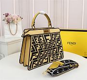 Fendi Peekaboo ISEEU Collaborate With Sarah In Yellow 7VA52 Size 33cm - 3