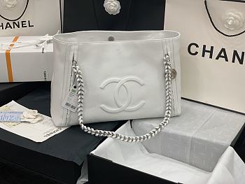 Chanel Large Tote Bag 2021 In White AS8473 Size 42X29X12CM