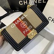 Chanel Boy Flap Bag Paris Detail 67086 - 4