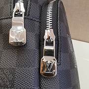 Louis Vuitton Avenue Sling Bag Taiga Leather M30801 Size 20x31x10cm - 4