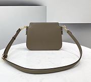 Fendi Touch Grey Leather Bag Size 26.5x10x9cm - 6