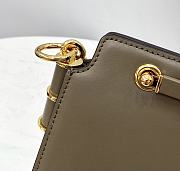 Fendi Touch Grey Leather Bag Size 26.5x10x9cm - 5