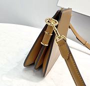 Fendi Touch Brown Leather Bag Size 26.5x10x9cm - 4