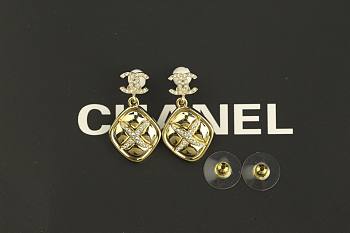 Chanel Earrings Crystall