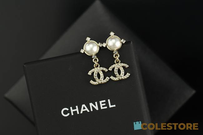 Chanel Earring Pearl Metal, Glass Pearls & Diamantés - 1