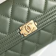 Chanel Wallet Green Quilted Leather & Gold-tone Metal 10.5cm - 2