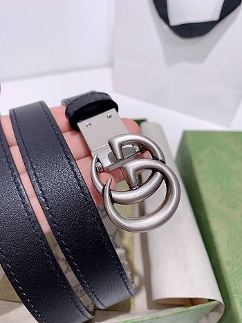 Gucci Marmont Thin Reversible Thin Belt Metlal Buckle