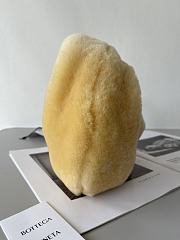 Bottega Veneta Velvet Shearling Bag Teddy In Yellow 680697 Size 27x23x8cm - 4