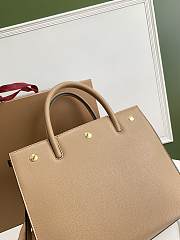 Burberry Mini Leather Two-handle Title Bag In Beige Size 34x15x25cm - 3