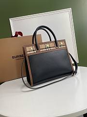 Medium Leather and Vintage Check Two-handle Title Bag Size 32x15x25cm - 2