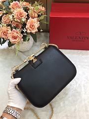 Valentino Garavani Rockstud Shoulder Bag In Black 26cm - 4