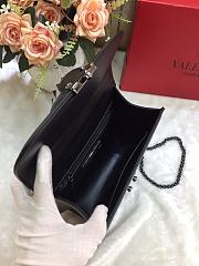 Valentino Garavani Metal Rockstud Shoulder Bag 26cm - 3