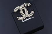 Chanel Brooch Double C Pearl - 3