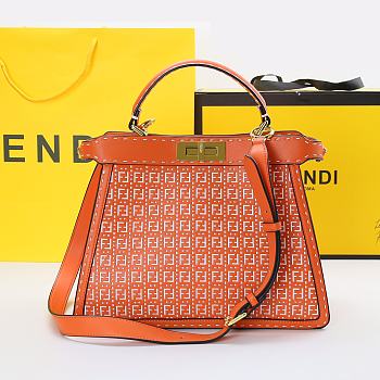 Fendi Peekaboo ISEEU Medium Bag In Orange 