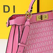 Fendi Peekaboo ISEEU Medium Bag In Pink  - 2