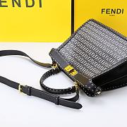 Fendi Peekaboo ISEEU Medium Bag In Black  - 4