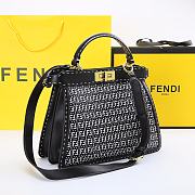 Fendi Peekaboo ISEEU Medium Bag In Black  - 3
