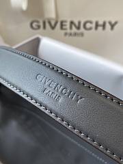 Givechy Medium  ID93 Shoulder Bag BB50E - 3