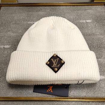 LV Hat 