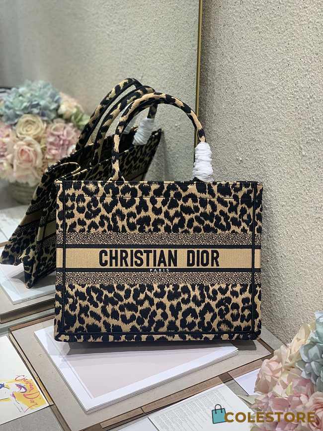 Dior Book-Tote Maria Grazia Chiuri Yellow  - 1
