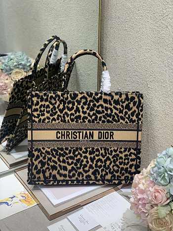 Dior Book-Tote Maria Grazia Chiuri Yellow Size 41cm