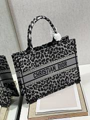 Dior Book Tote Grey Multicolor Mizza Embroidered Size 36x28cm - 4