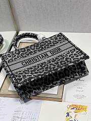 Dior Book Tote Grey Multicolor Mizza Embroidered Size 36x28cm - 3