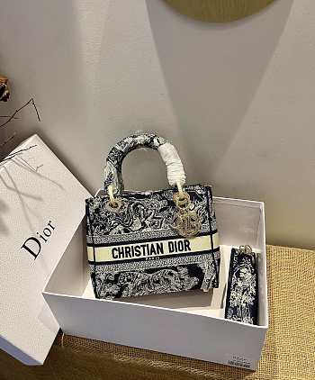 Dior Medium Lady D-lite Black&White Embroidery Size 24cm